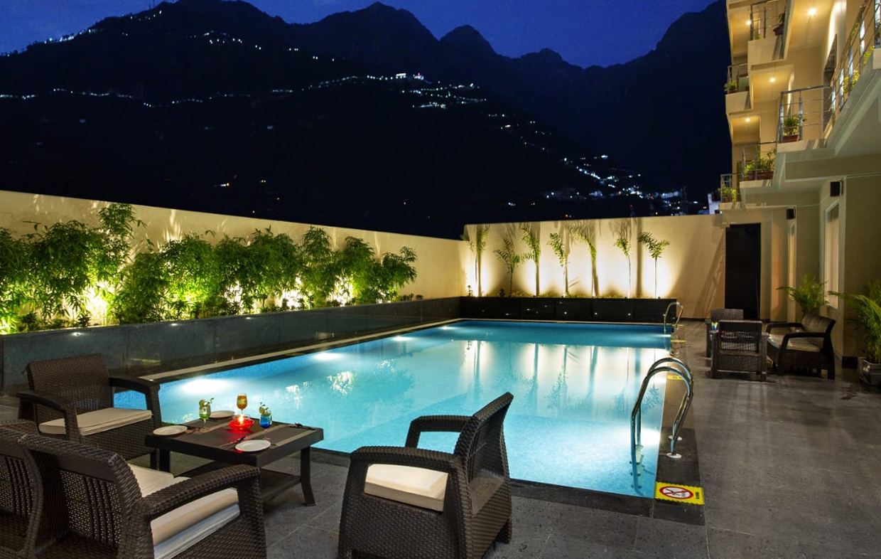Restaurant in Katra